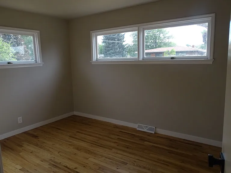 1020 N 10 E — Photo 9