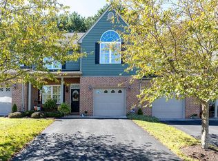 93 Villa View Dr, Staunton, VA 24401