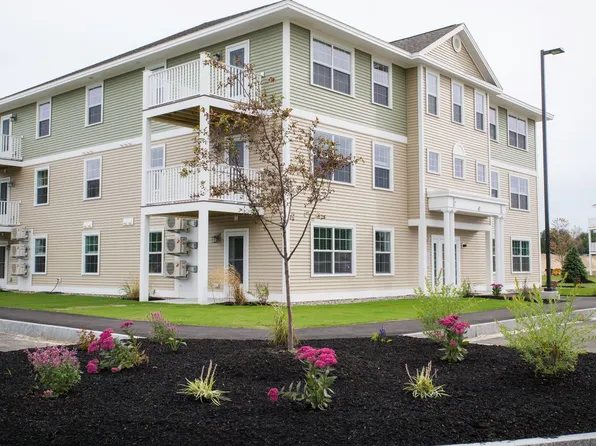 Fox Ridge Crossing 4, 69B Premier Dr #Frc239, Lisbon, ME 04250