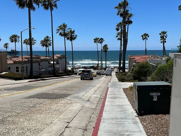 201 Surfrider Way — Photo 3