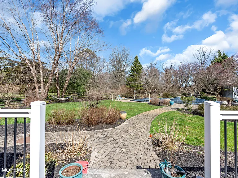 1770 Glendola Rd — Photo 18
