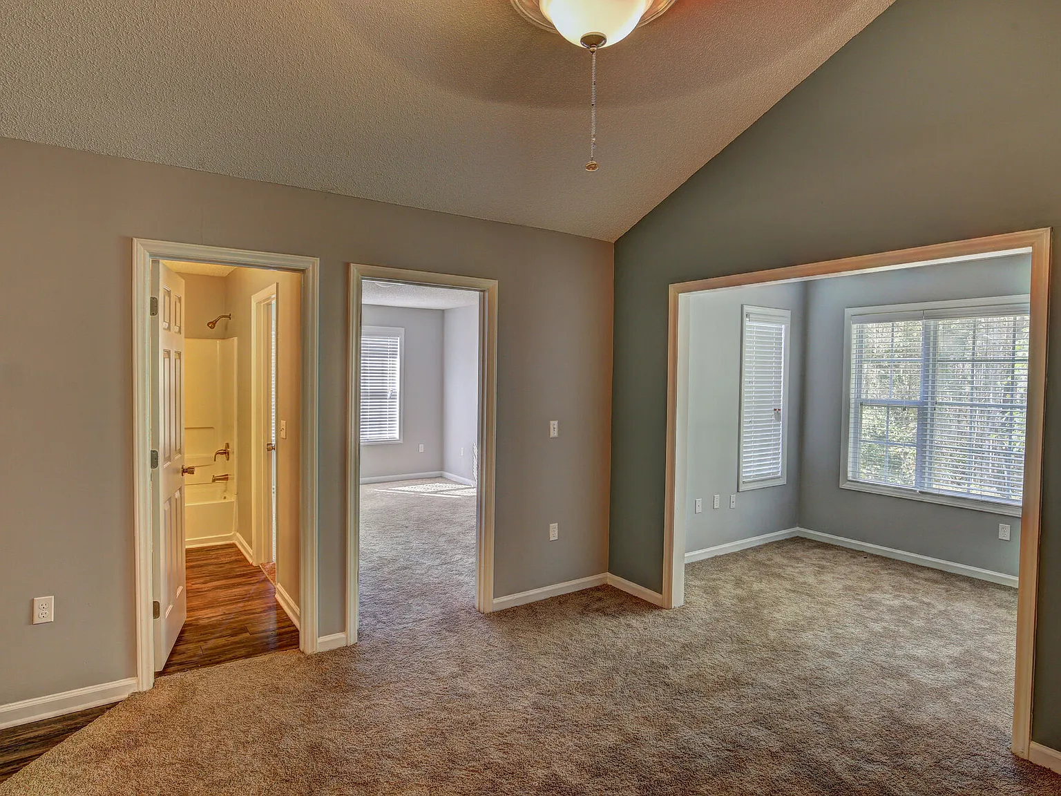 Summer Chase Apartments — Photo 4