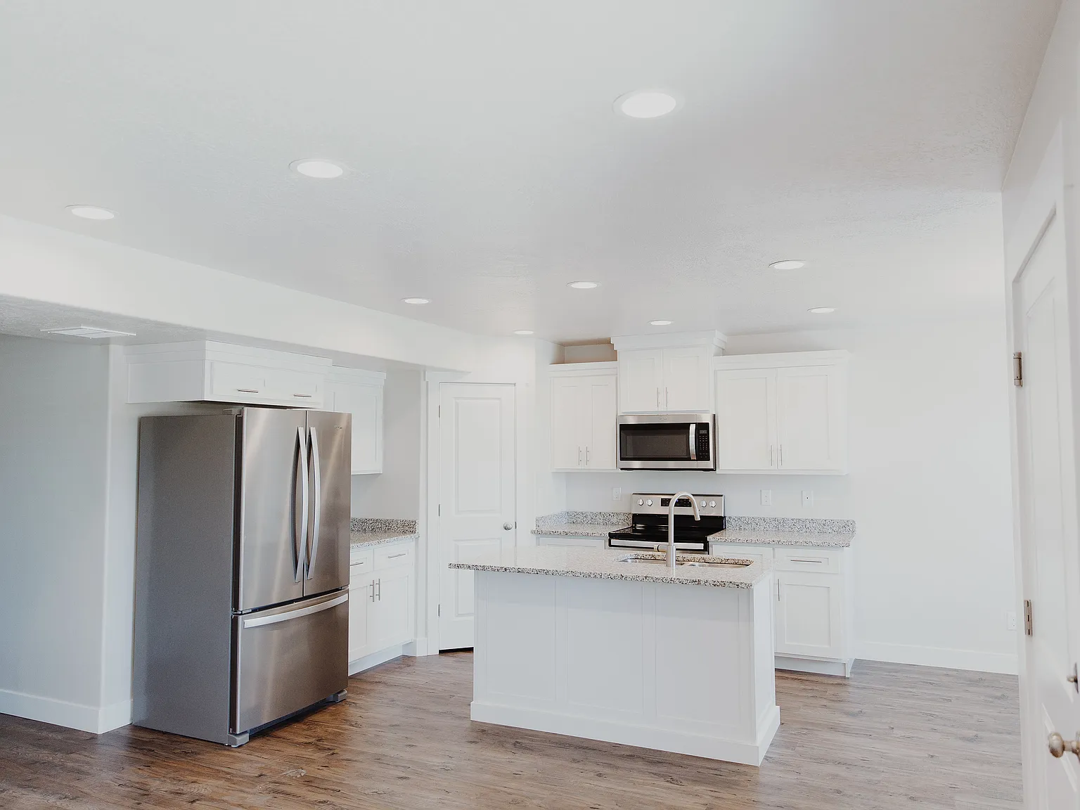 3 bed, 1500 sqft, $1,750 — Photo 3