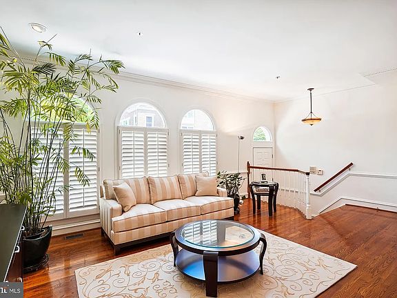 3rd image of 9706 Whitley Park Pl