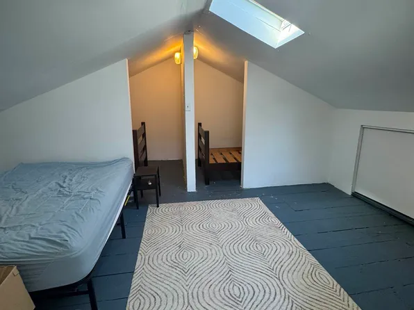 556 6th Avenue image 9 of 12