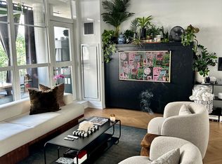 184 Kent Ave APT A606, Brooklyn, NY 11249