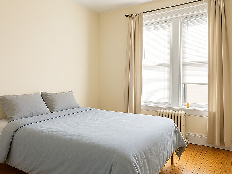 1st image of 54 Egmont St Unit B-2