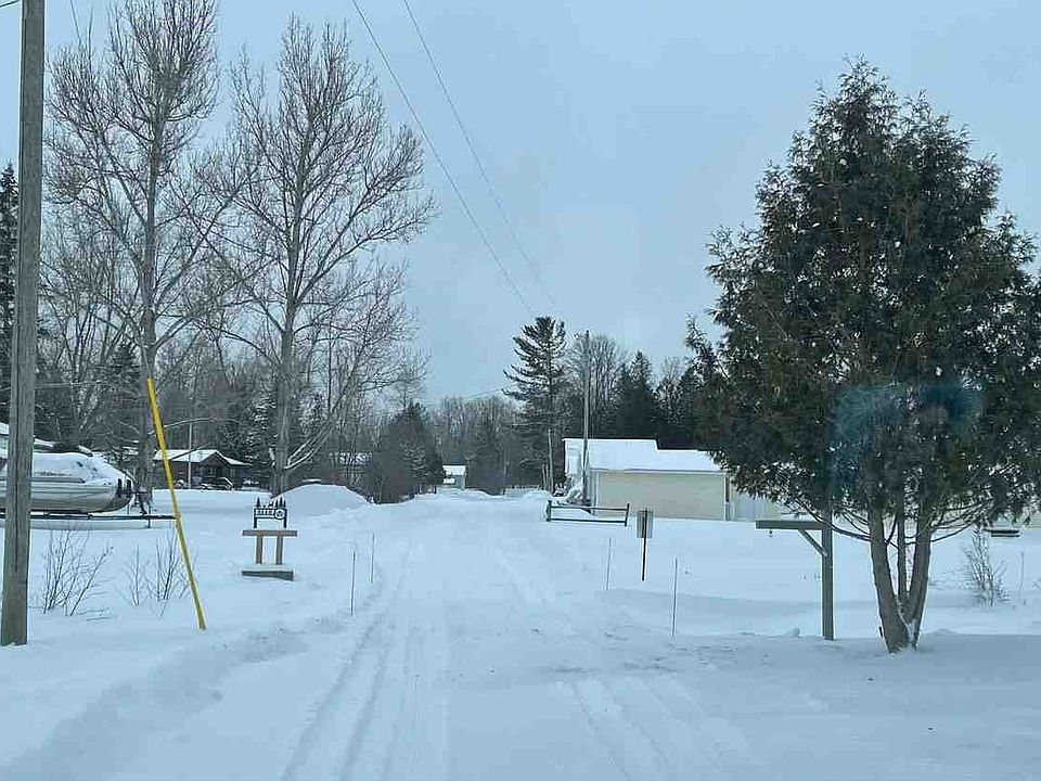 1st image of 9460 Arnold Creek Dr