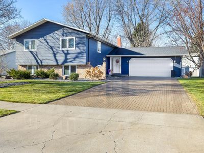 1737 Park Blvd S, Fargo, ND, 58103