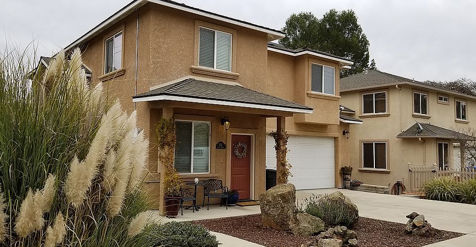 Exterior Front Street View