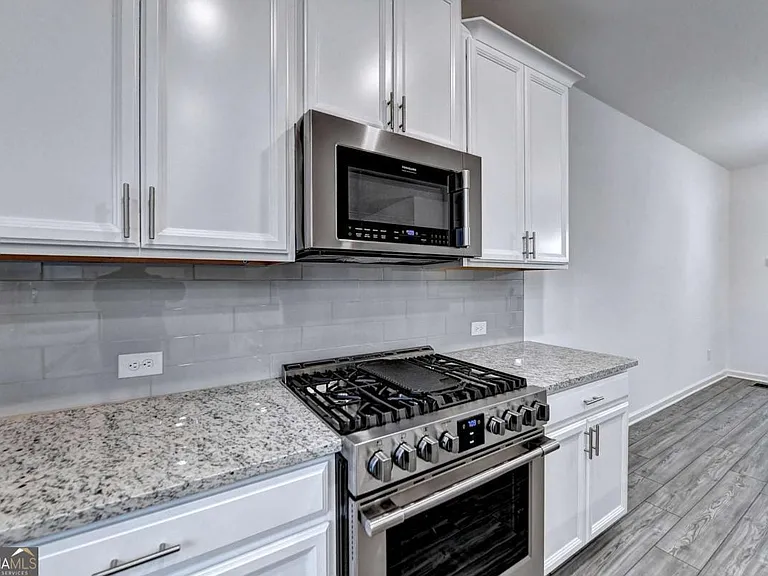 477 Danville Ave — Photo 25