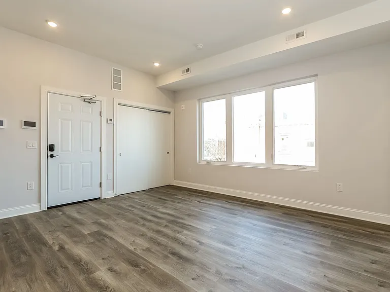 953 Belmont Avenue — Photo 6