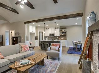 1313 NE Goshen Dr, Lees Summit, MO 64064