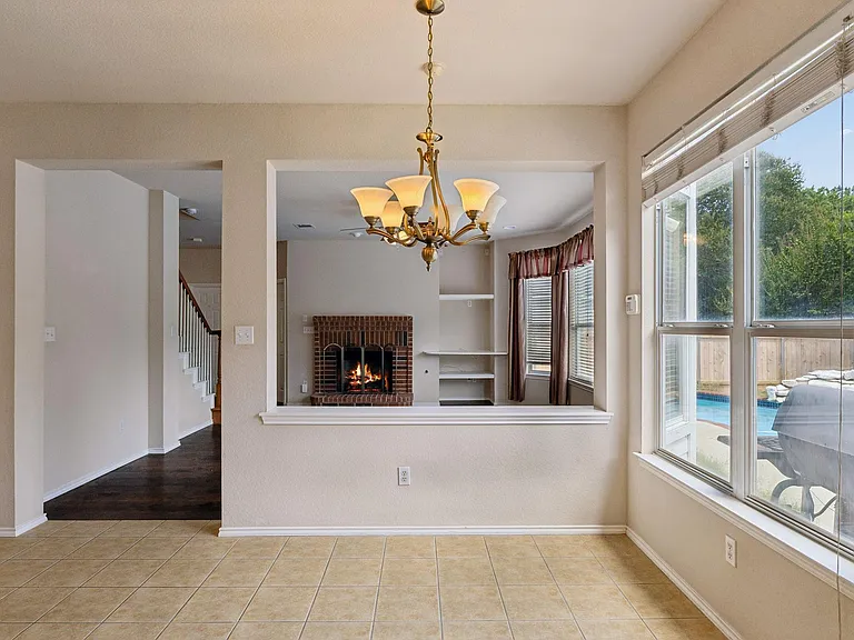 2404 Kristen Ln — Photo 16