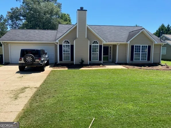 40 Canterbury Dr, Grantville, GA 30220