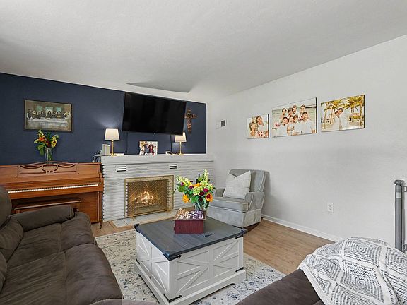 5th image of 1108 Alann Dr