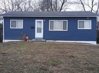 10437 Earl Dr, Saint Louis, MO 63136