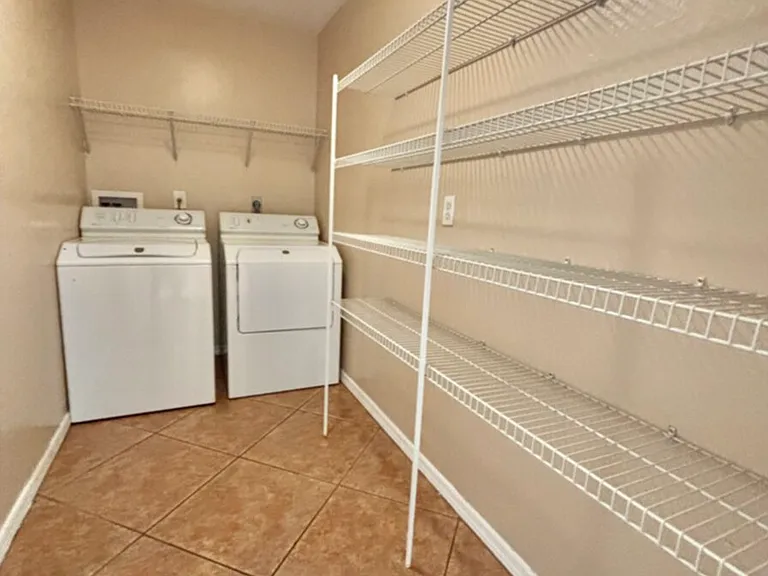 4343 SW Sands Blvd — Photo 30