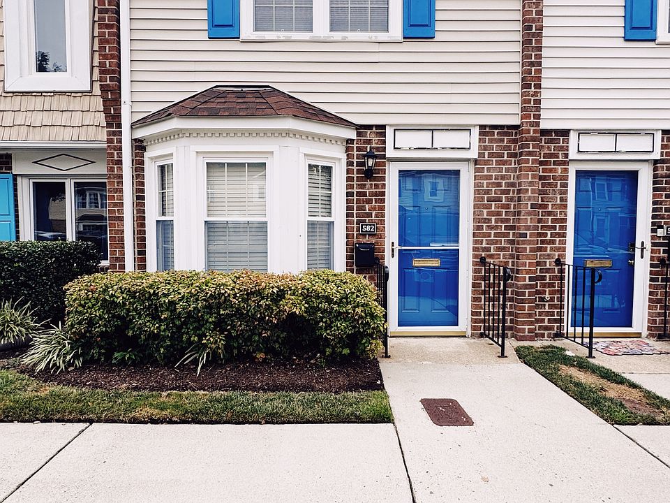 1st image of 582 Tenbee Ln