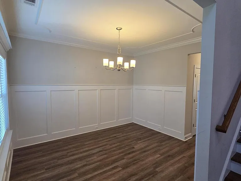 2105 Thornbury Cv — Photo 3