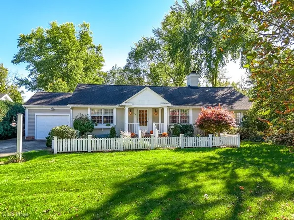 144 Hudson St, Hudson, OH 44236
