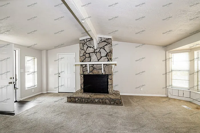1590 Bay Meadows Dr — Photo 6