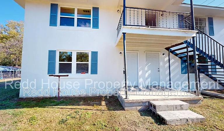 121 Grimes St #1 — Photo 3