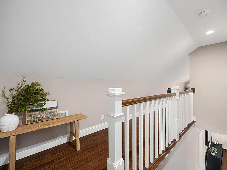 4805 N Columbus Ave — Photo 22