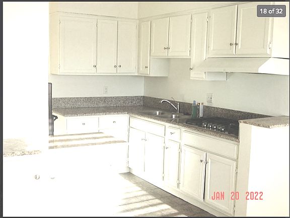 2nd image of 835 Ashland Ave