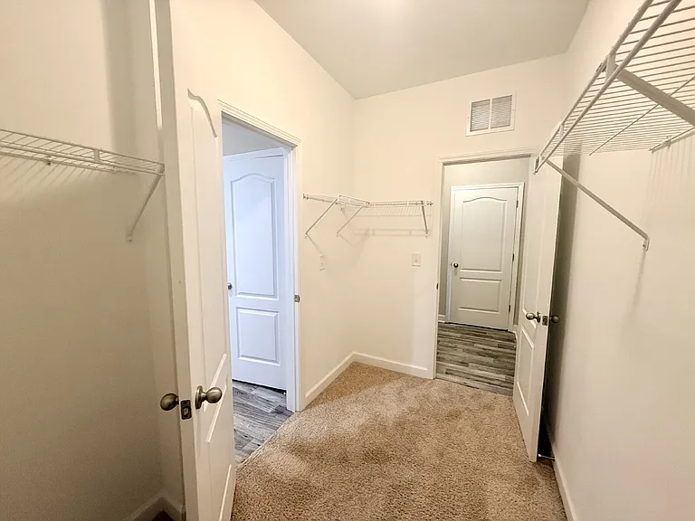 1744 Stackhouse Dr — Photo 23