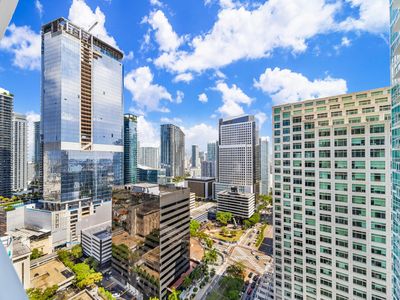 951 Brickell Ave APT 2800, Miami, FL, 33131