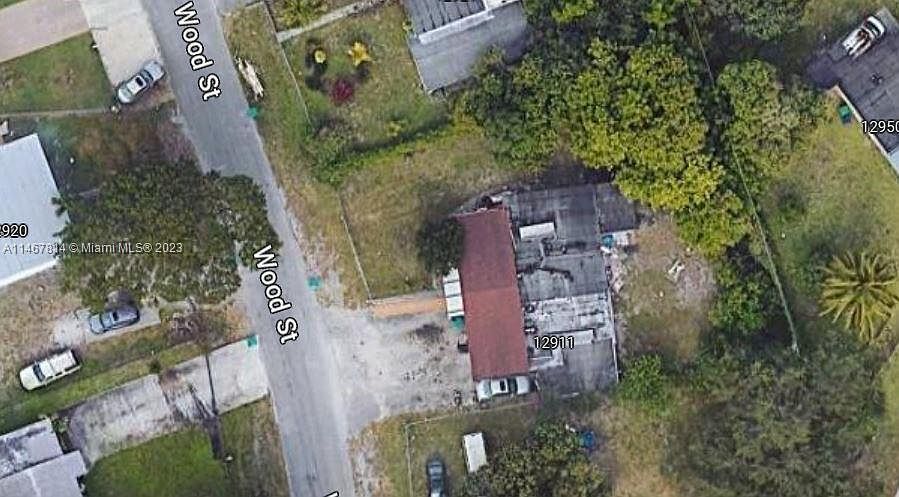 2nd image of 12911 Wood St