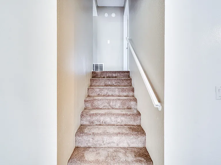 Highlander Park Apartments — Photo 29