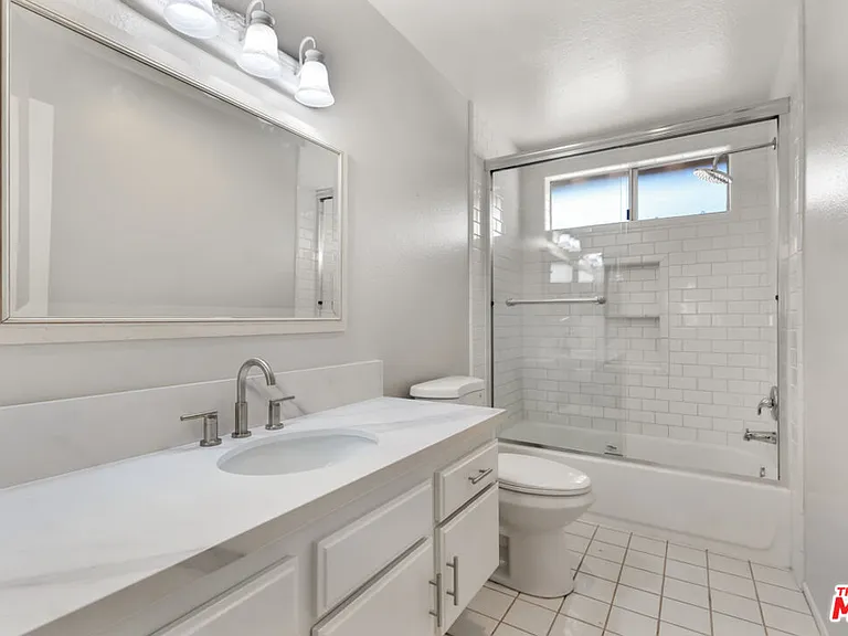 603 Racquet Club Ln — Photo 33