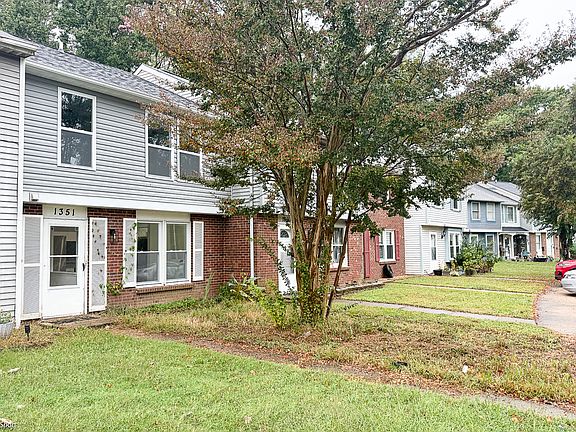 3rd image of 1351 Peabody Dr