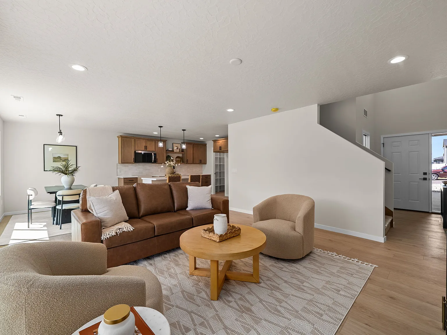 5425 W Liberator Cir — Photo 2