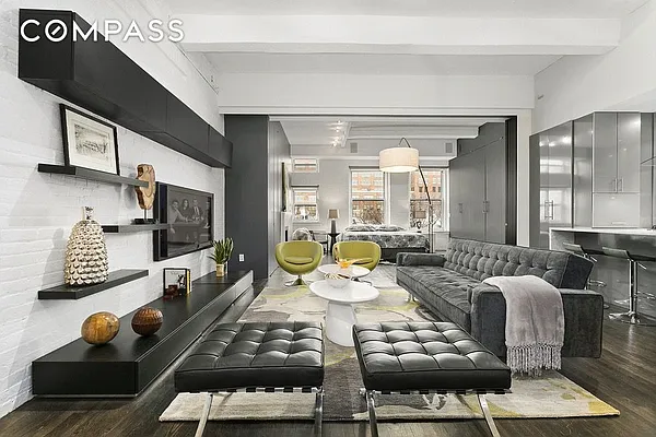 Sold by Compass | media 9