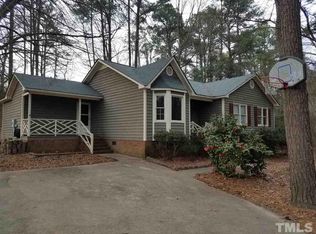 8702 Crestwood Ct, Garner, NC 27529