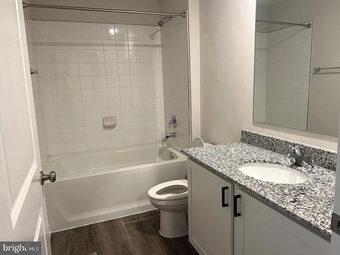 4 bed, 2.0 bath, 1698 sqft, $2,550 — Photo 3