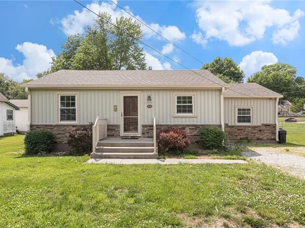 414 Sheidley Ave, Bonner Springs, KS 66012
