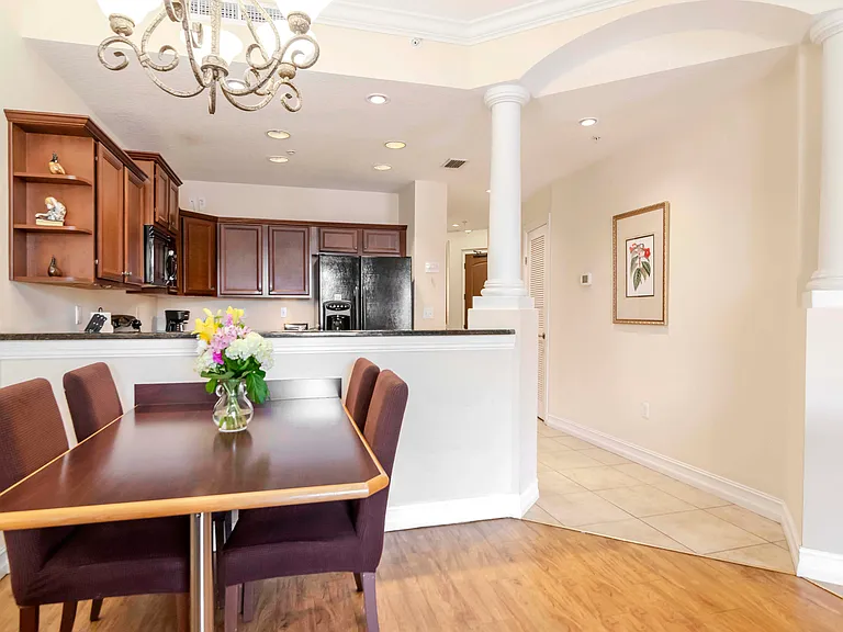 13941 Clubhouse Dr — Photo 7