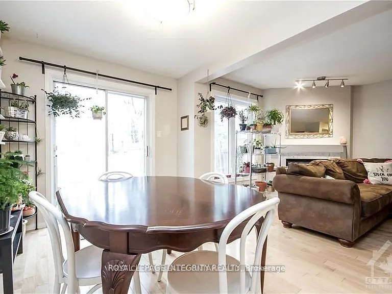 15 Peterson Pl — Photo 7