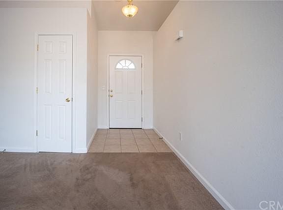 4th image of 18755 Glencove Ct