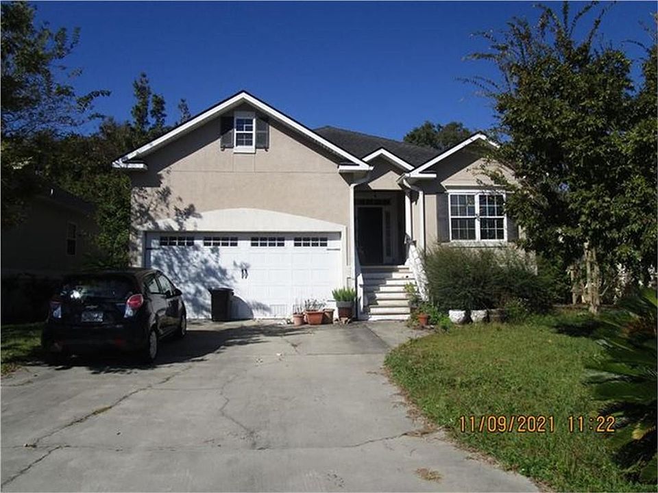 1st image of 40 Greyfield Dr