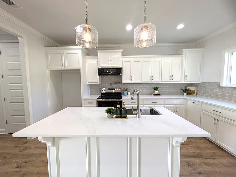 111 Nicole Britt Dr — Photo 10