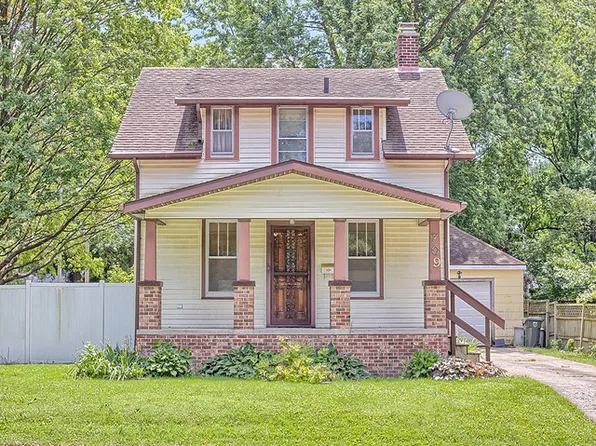 709 E Oregon St, Urbana, IL 61801