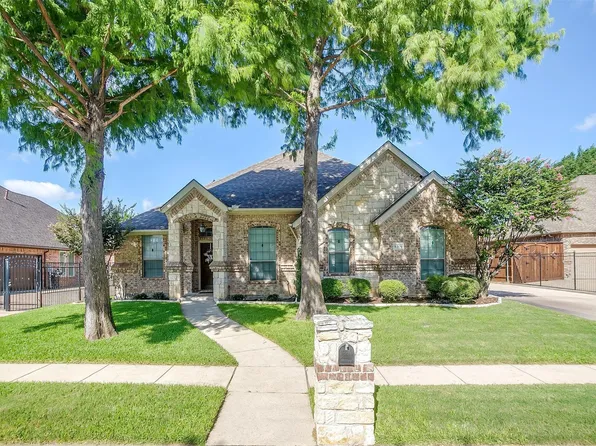 8309 Spence Dr, North Richland Hills, TX 76182