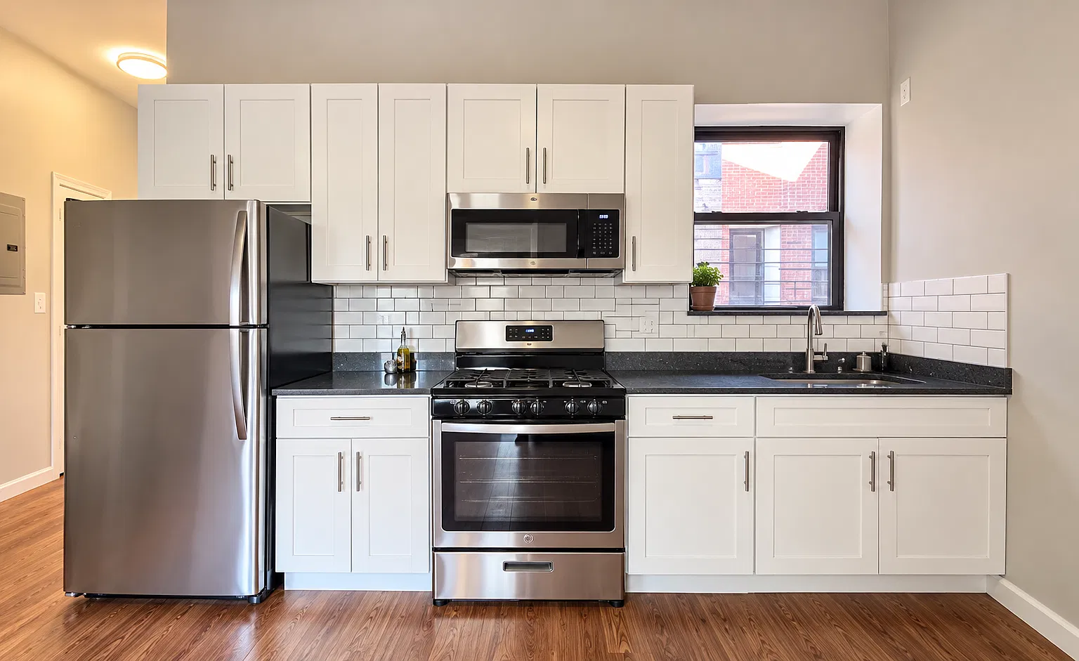 2503 Avenue U — Photo 1
