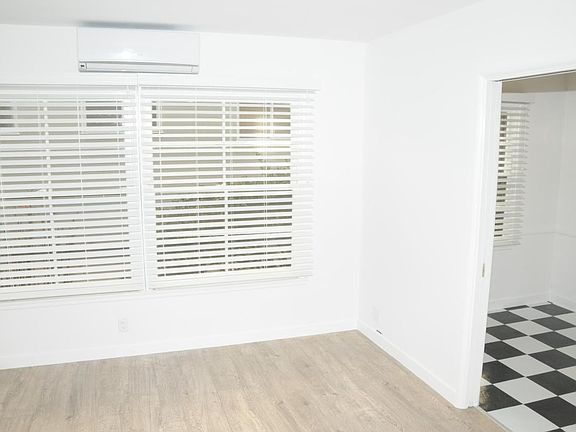 4th image of 1005 N Sweetzer Ave APT 2