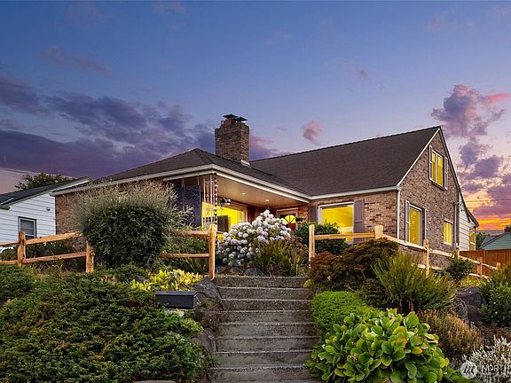 2nd image of 8557 24th Avenue NW